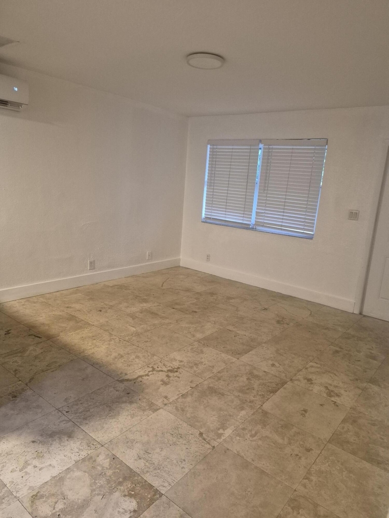 1200 Ne 5th Terrace - Photo 5