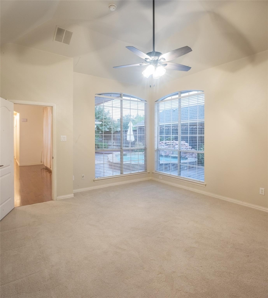742 Yellowstone Drive - Photo 12