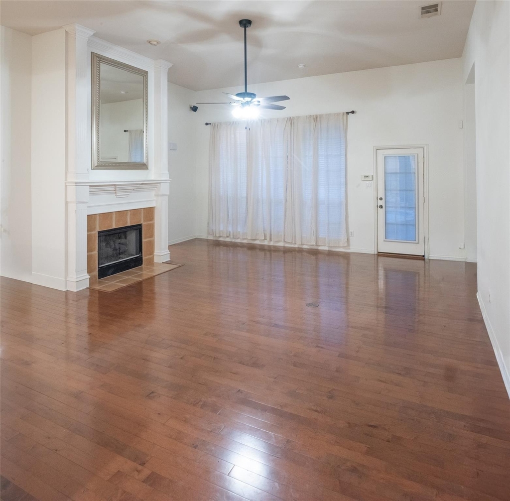 742 Yellowstone Drive - Photo 6