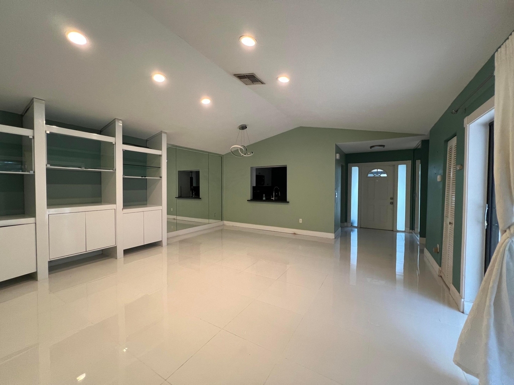 8951 Sw 19th Street - Photo 3