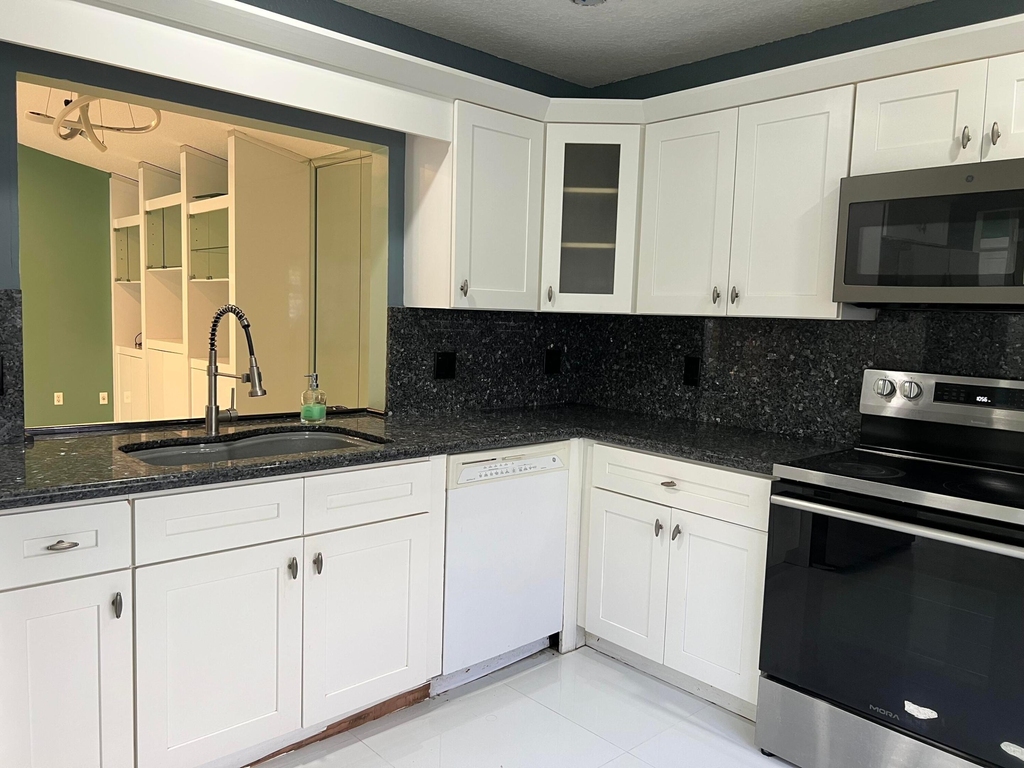 8951 Sw 19th Street - Photo 4