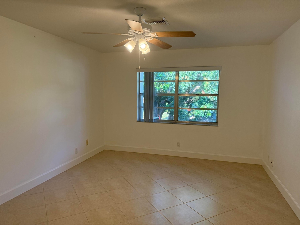 2755 W Atlantic Avenue - Photo 10