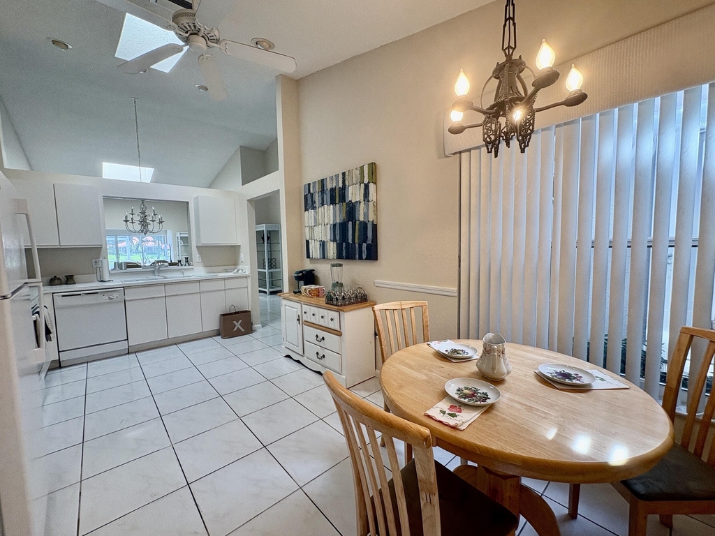 7702 Majestic Palm Drive - Photo 38