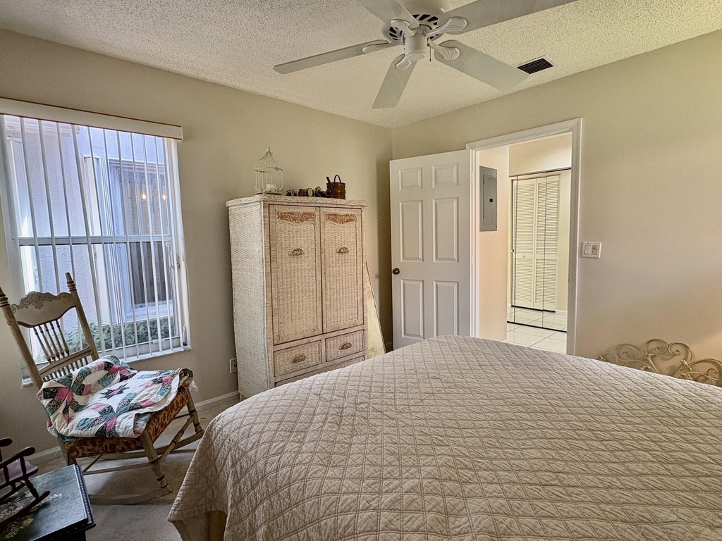 7702 Majestic Palm Drive - Photo 19
