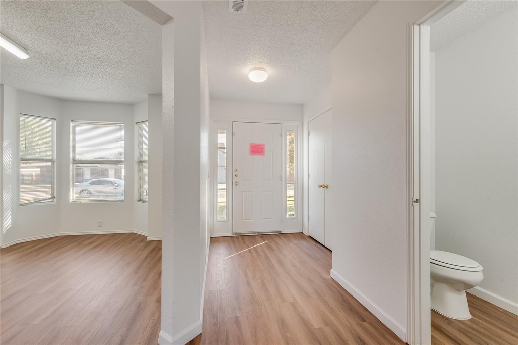 9711 Brierwyck Drive - Photo 6
