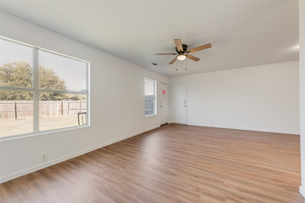 9711 Brierwyck Drive - Photo 11