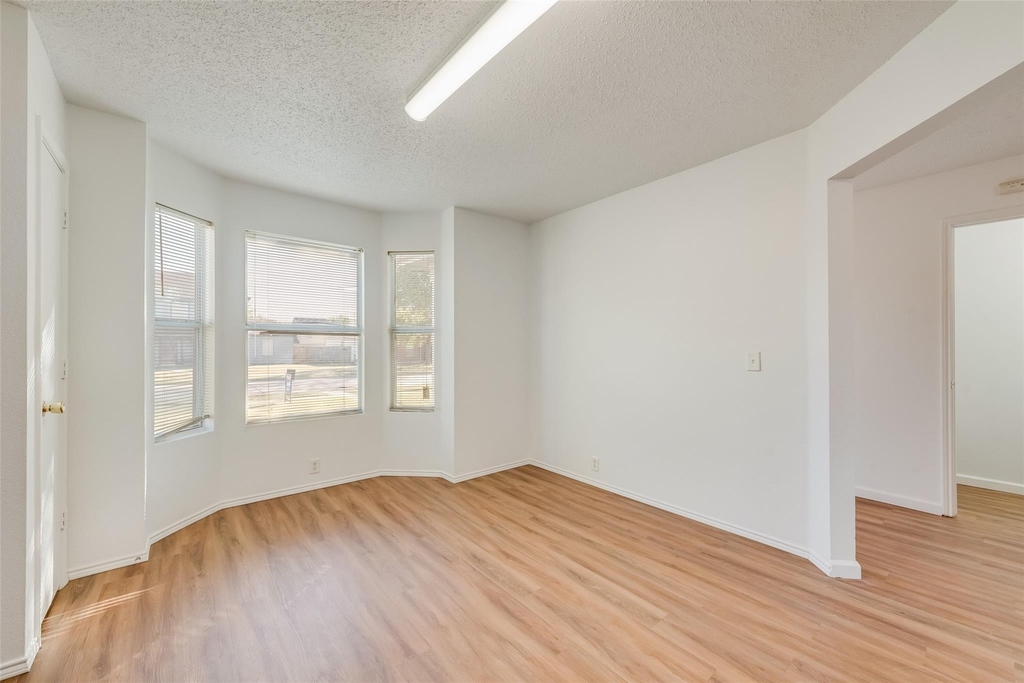 9711 Brierwyck Drive - Photo 7