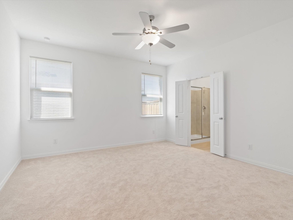 3017 Kaufman Court - Photo 2
