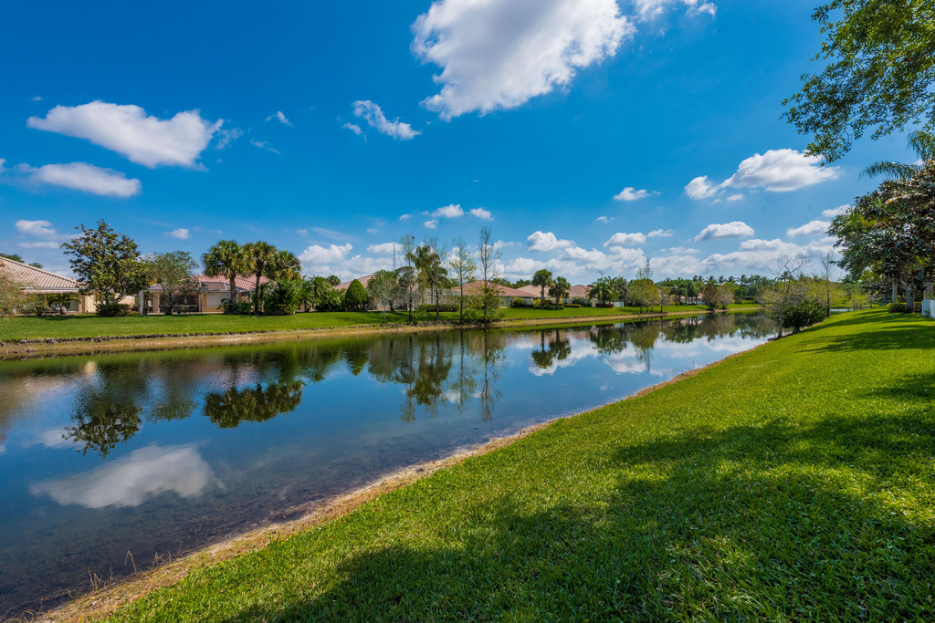 8159 Nevis Place - Photo 41