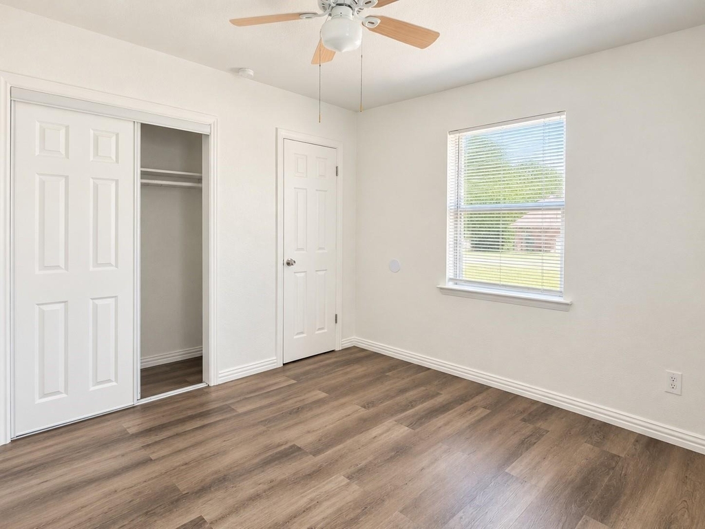 133 Baron Place - Photo 6