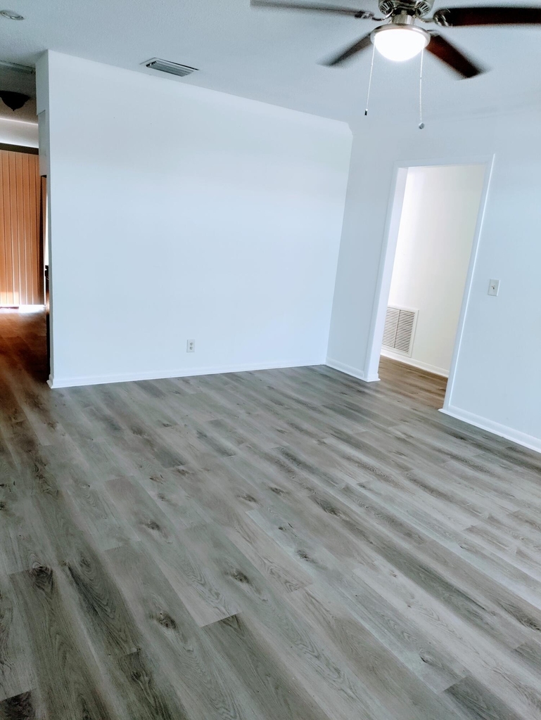 2760 N Dixie Highway - Photo 4