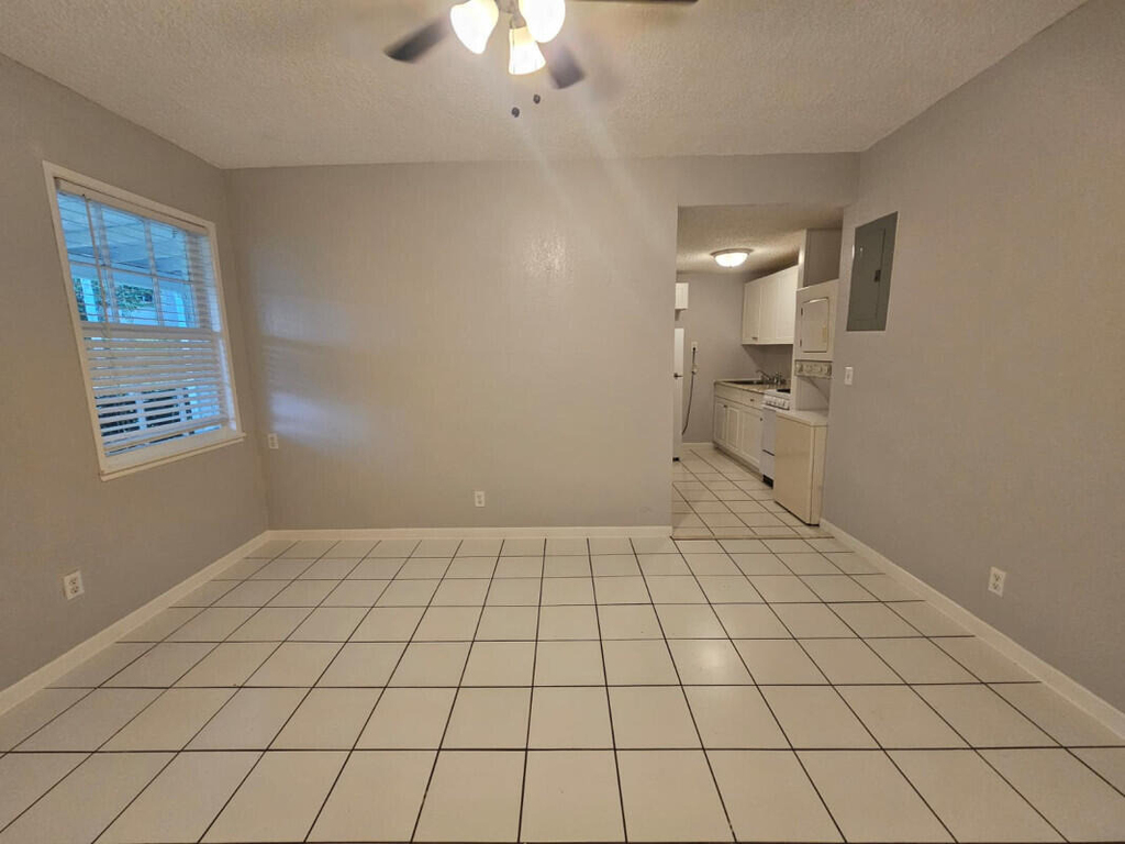 3000 Nw 5th Avenue - Photo 5
