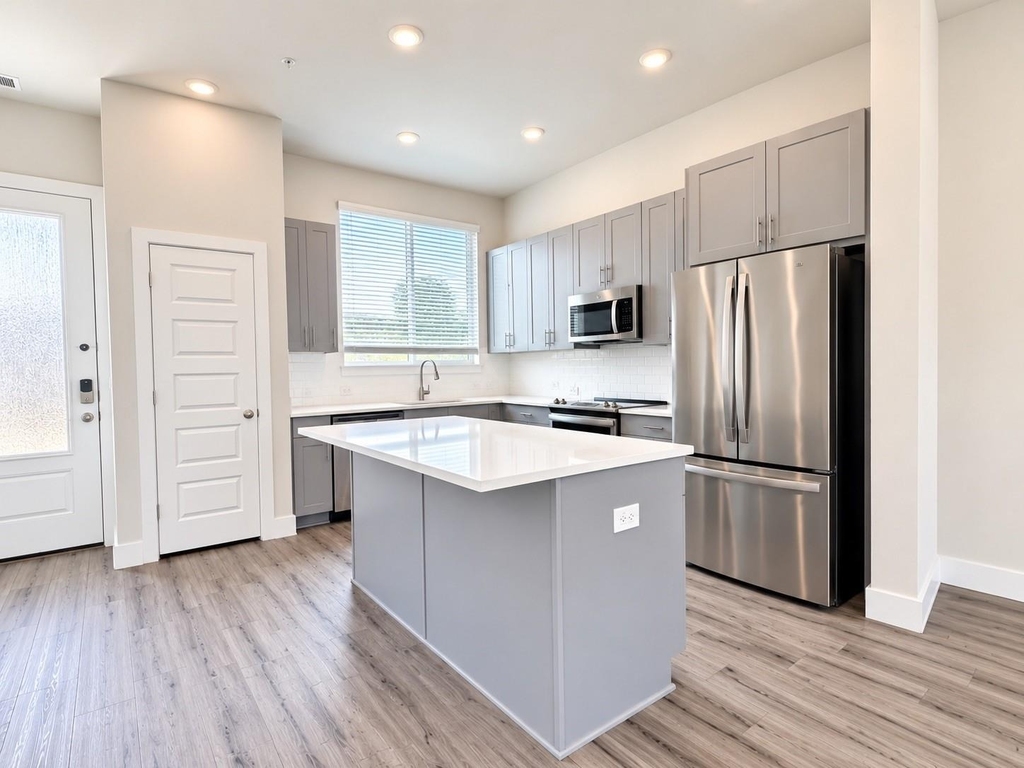 760 W Bedford Euless Road - Photo 2