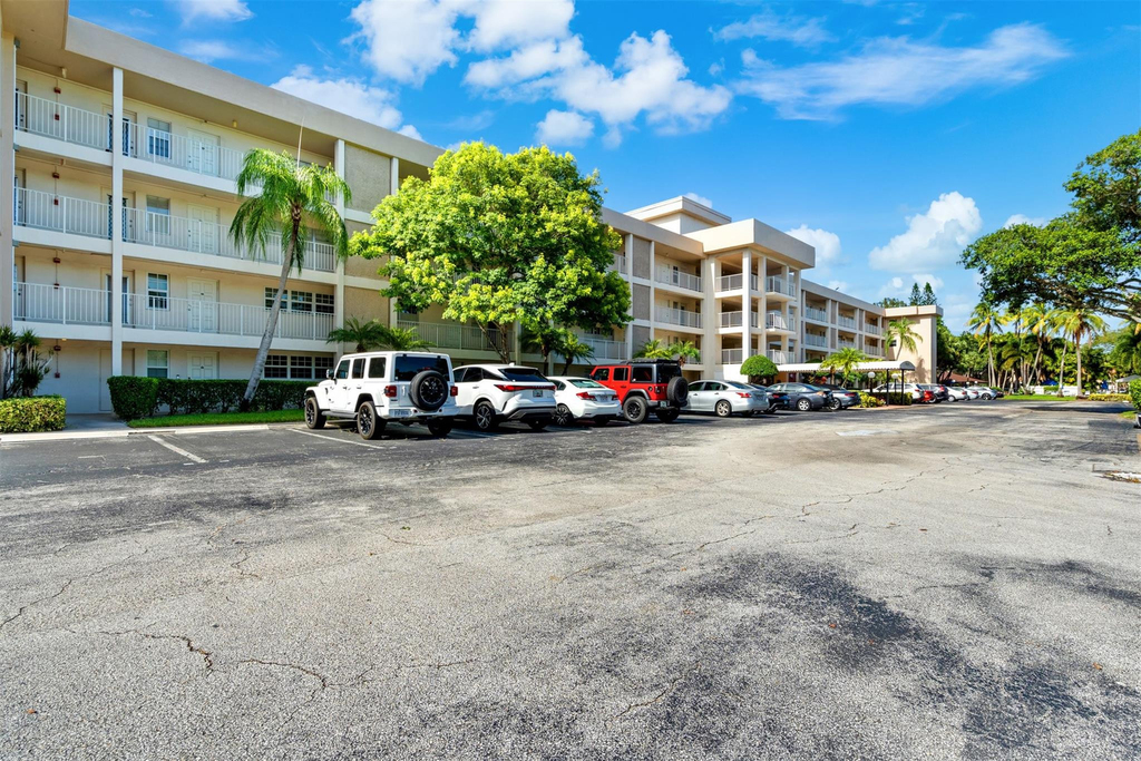 3151 S Palm Aire Drive - Photo 1