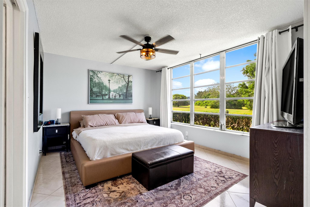 3151 S Palm Aire Drive - Photo 14