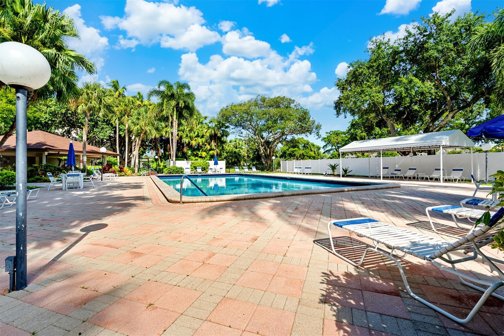 3151 S Palm Aire Drive - Photo 37