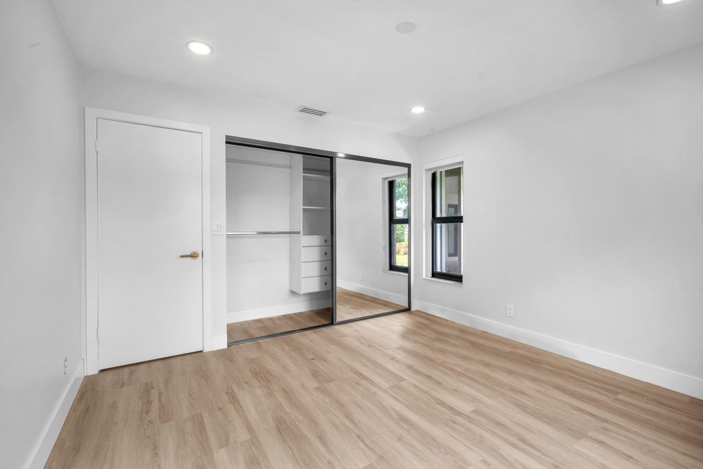 8411 Sw 57th Street - Photo 29