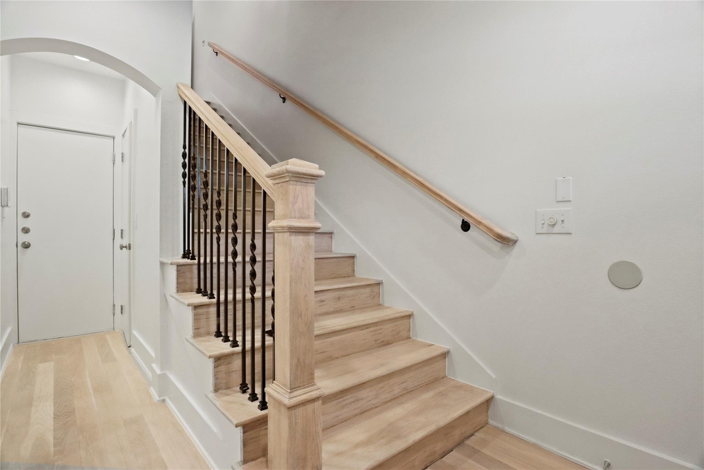 6346 Oriole Drive - Photo 7