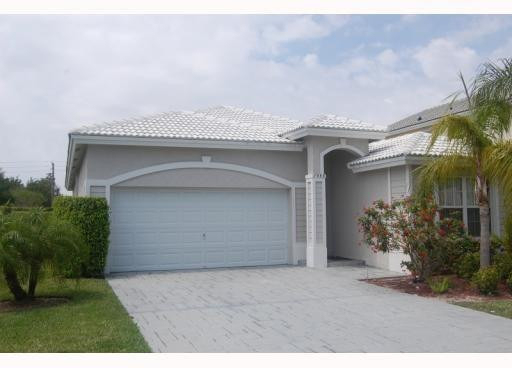 7953 Nw 70th Avenue - Photo 2