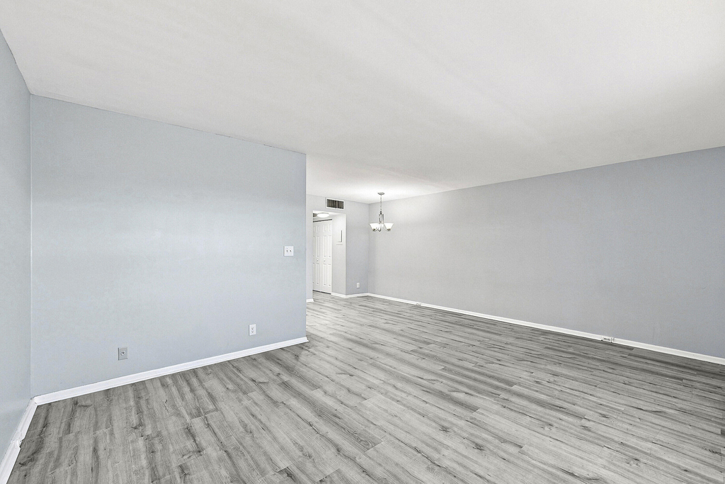 2404 Antigua Circle - Photo 4