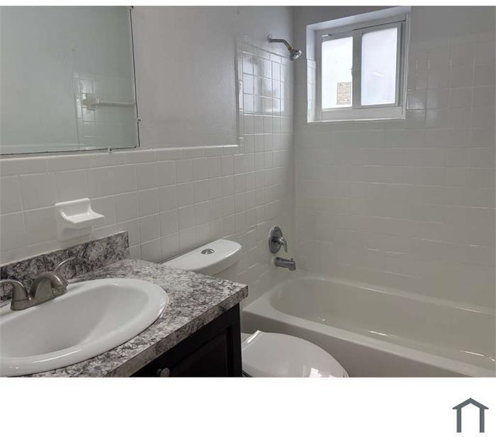 5829 Nw 17th Place - Photo 2