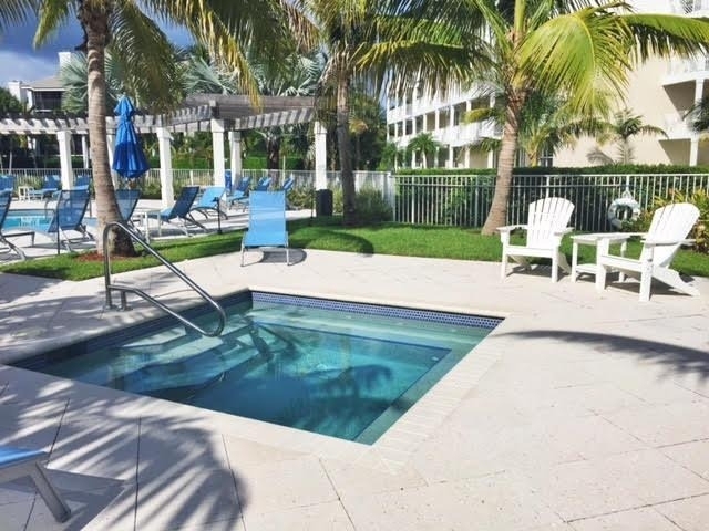 312 Bay Colony Drive N - Photo 20