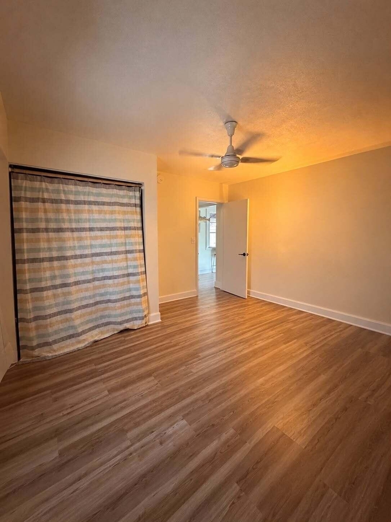 175 E 24th Street - Photo 16