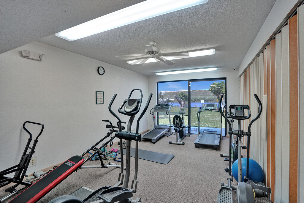 4550 Nw 18th Avenue - Photo 38