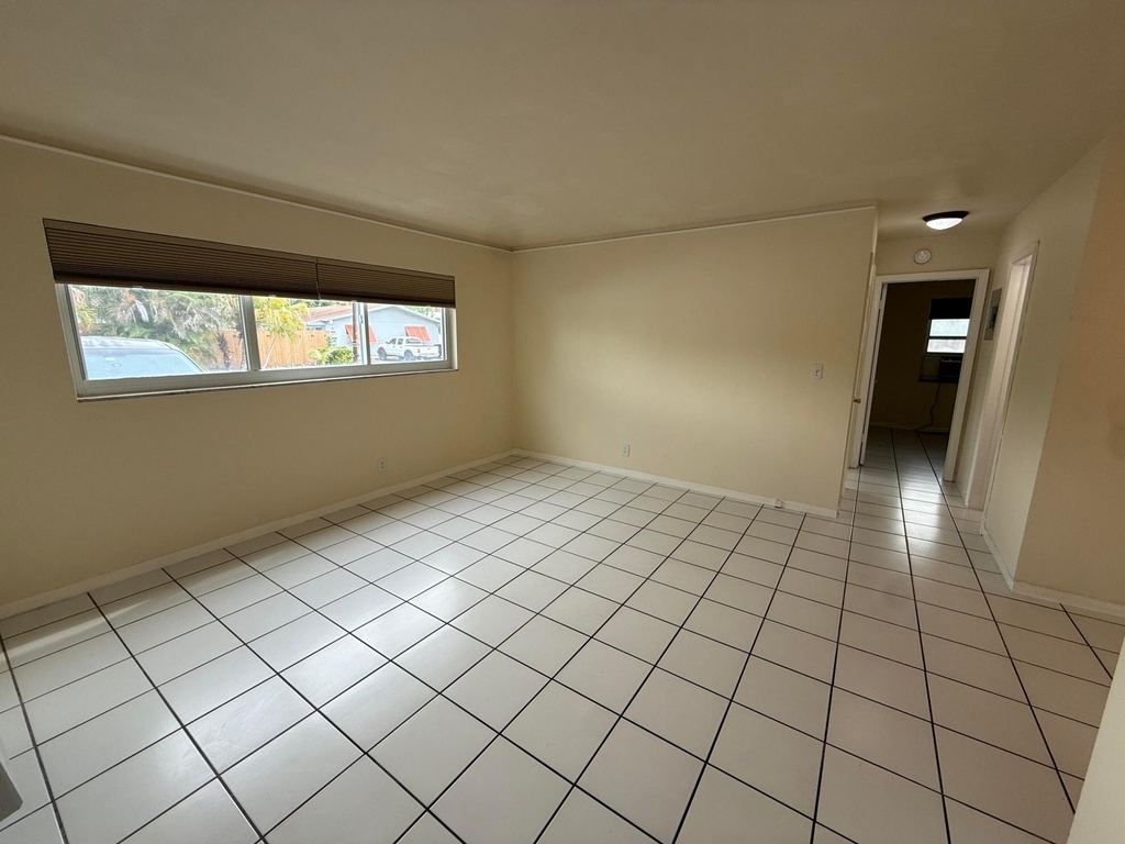 909 Se 14th Court - Photo 14