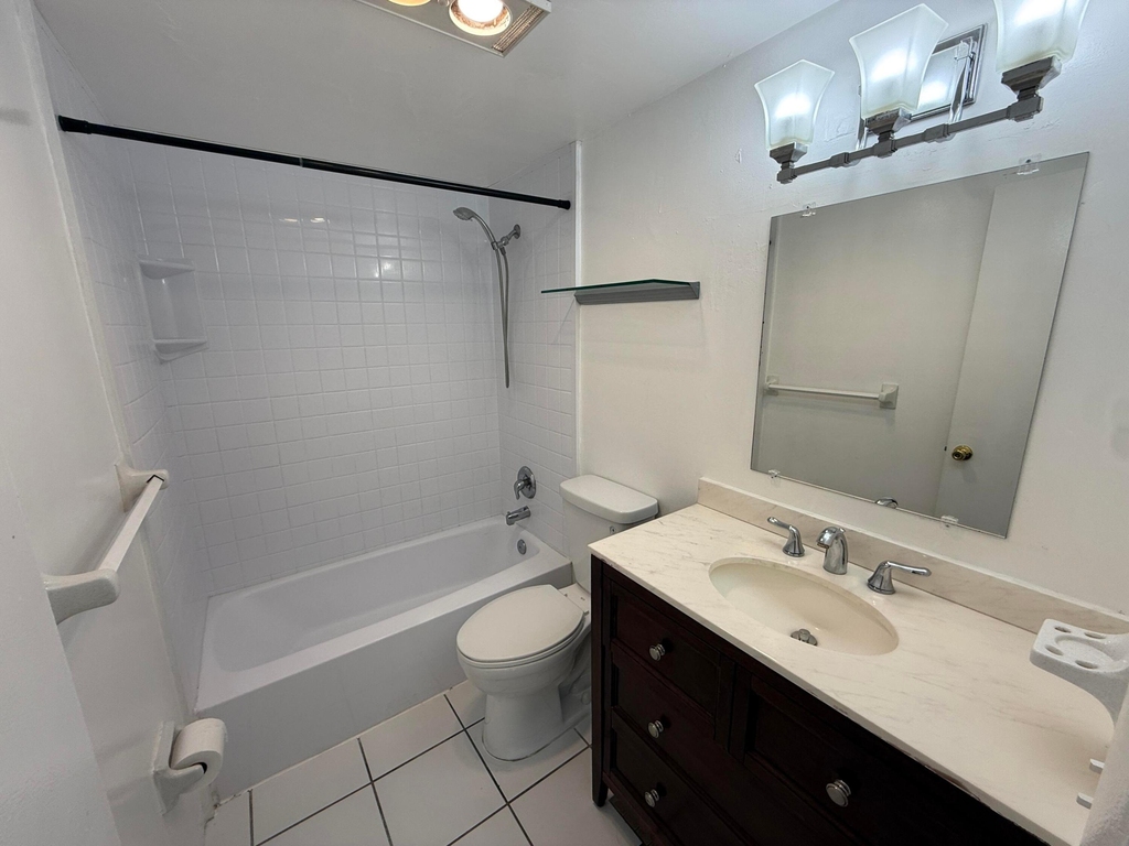 909 Se 14th Court - Photo 8