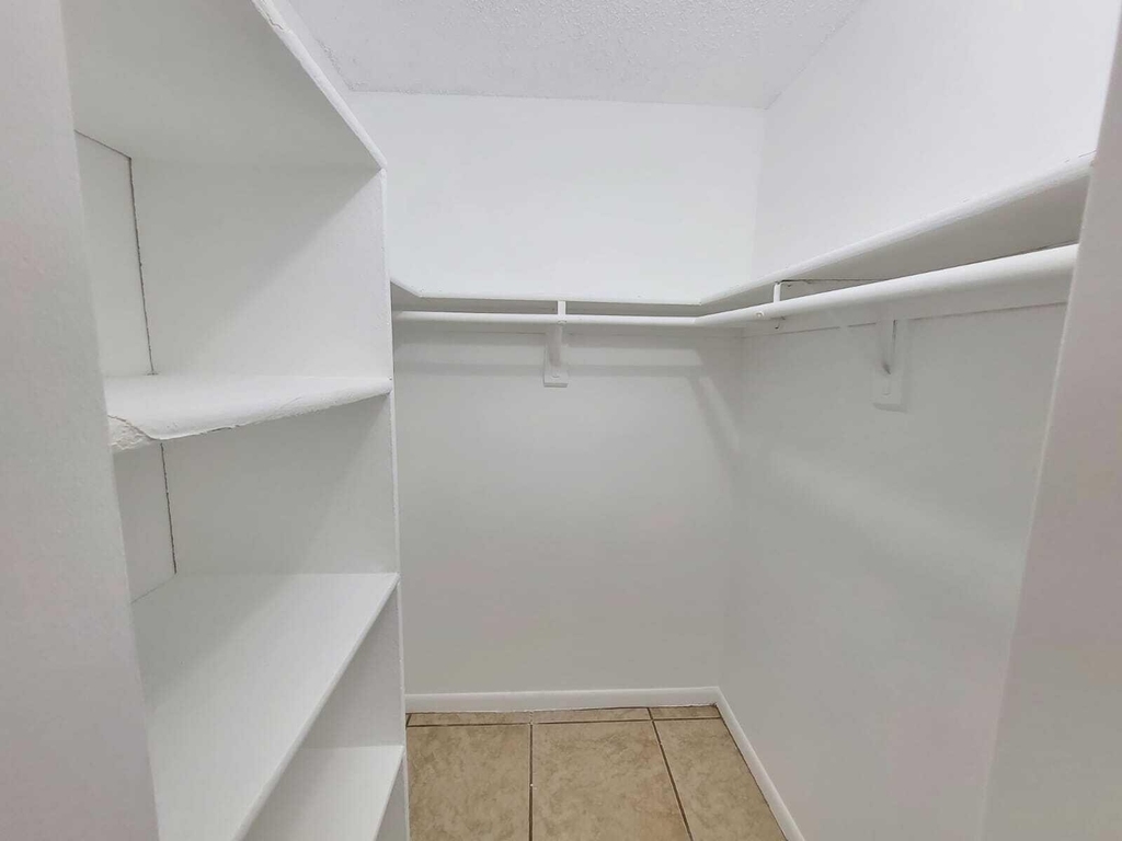 1720 N Congress Avenue - Photo 7