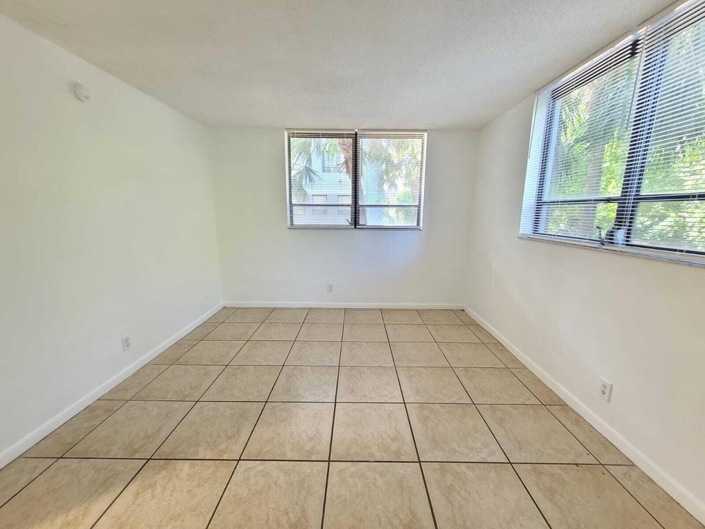 1720 N Congress Avenue - Photo 4