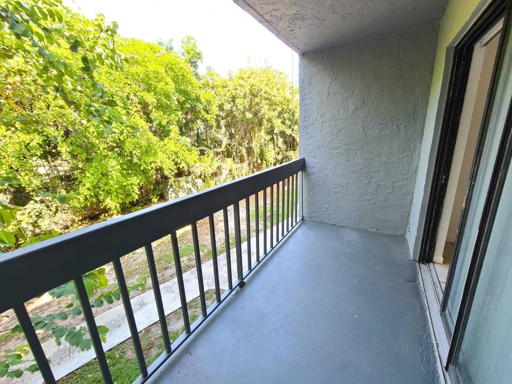 1720 N Congress Avenue - Photo 11