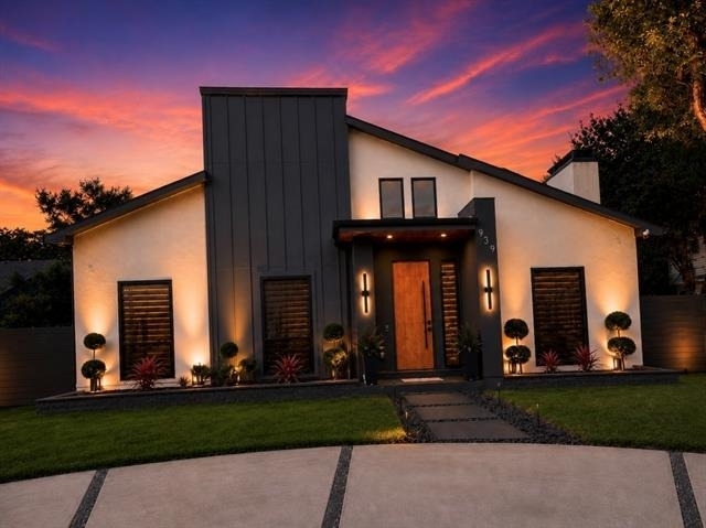 939 N Buckner Boulevard - Photo 0