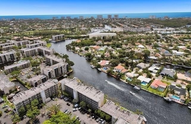 14 Royal Palm Way - Photo 0