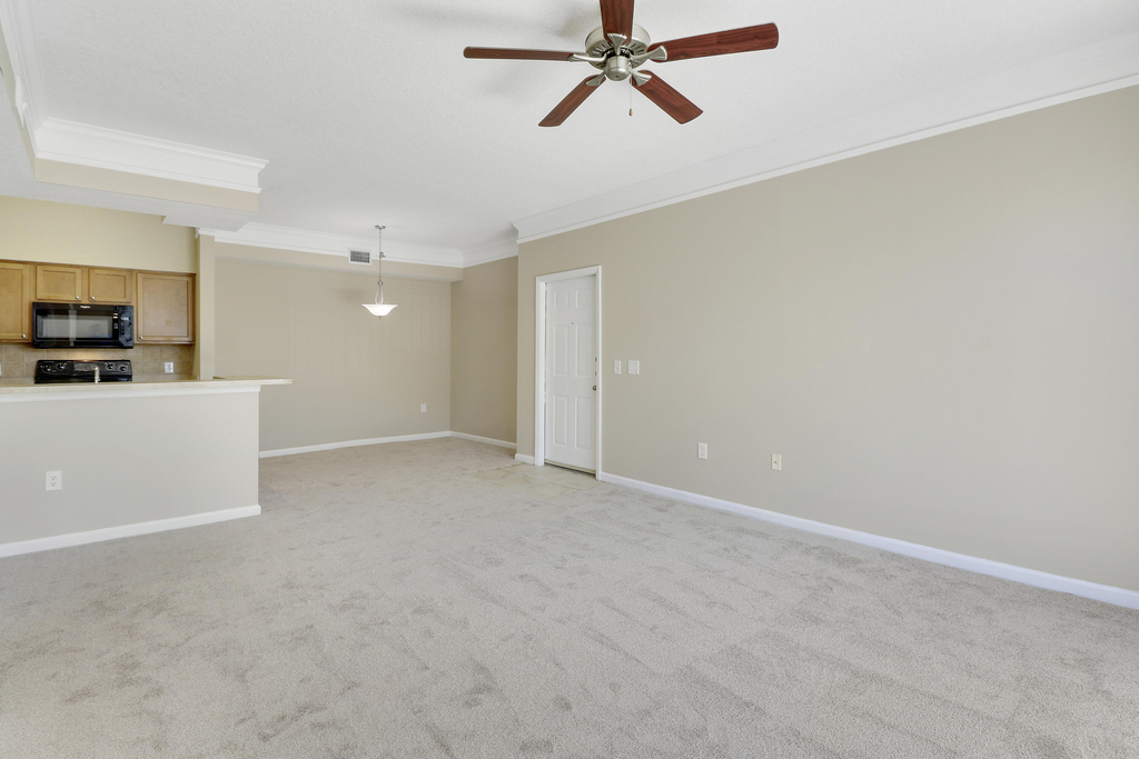 9211 Myrtlewood Circle W - Photo 19