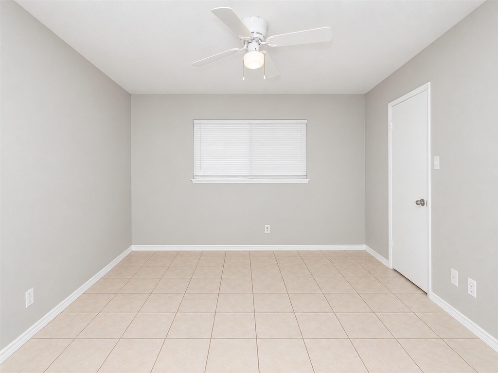 1204 W Spring Creek Parkway - Photo 19