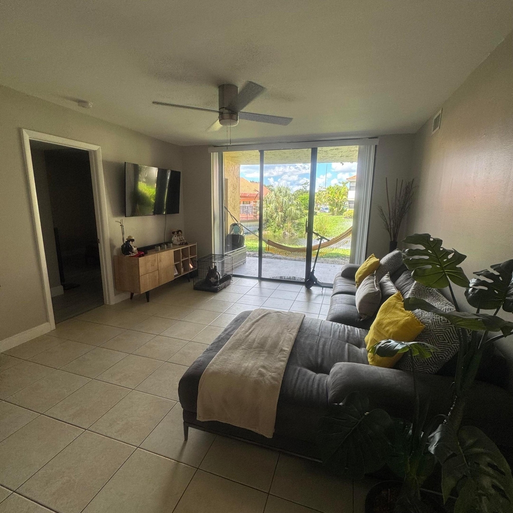 5741 Riverside Drive - Photo 6