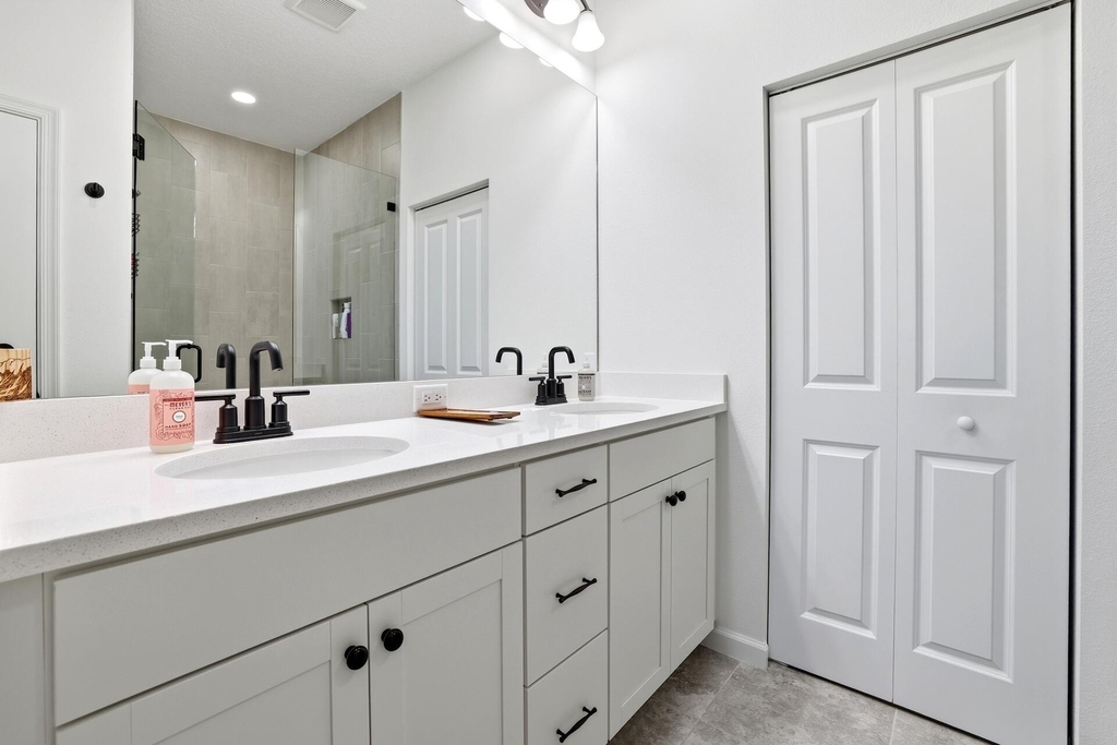 4178 S Longwood Lake Square - Photo 11