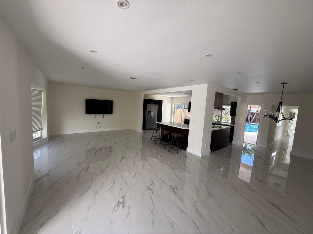 1321 Madison Street - Photo 10