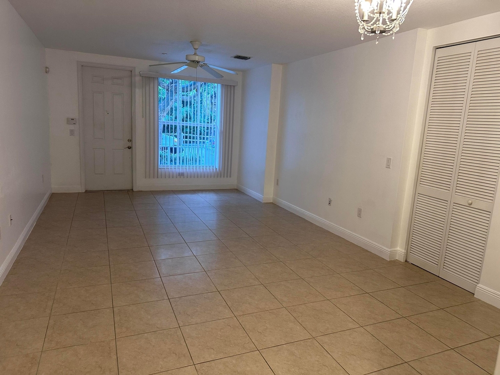 252 Sw 14th Avenue - Photo 4
