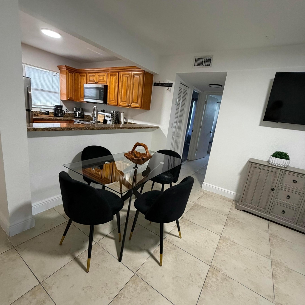 1620 Balfour Point Drive - Photo 2