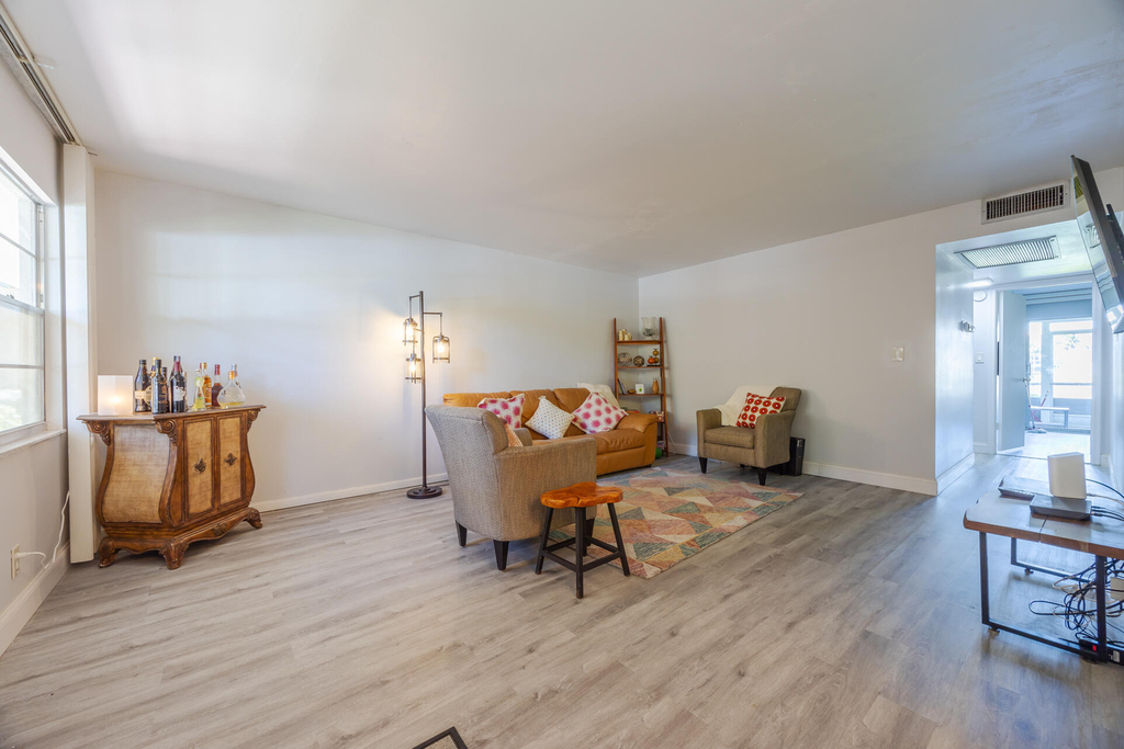 1903 Bermuda Circle - Photo 6
