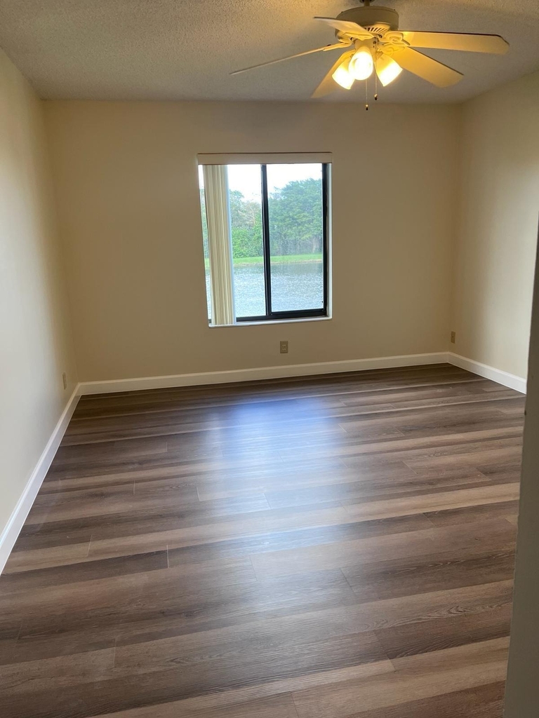 1002 Green Pine Boulevard - Photo 13