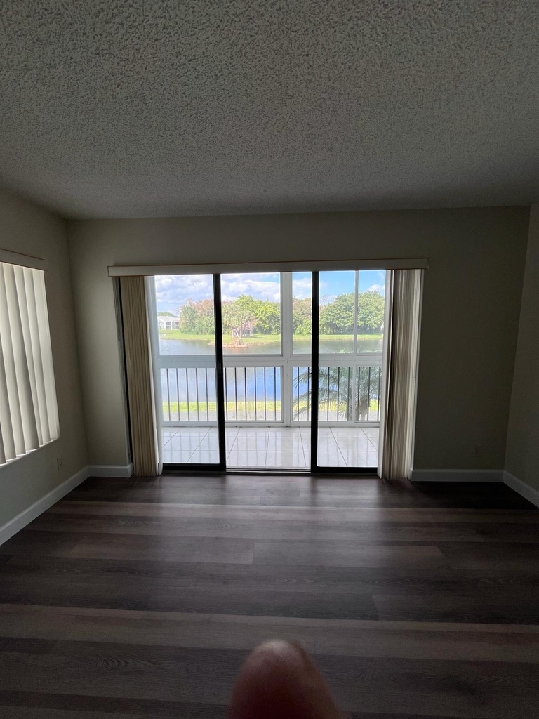 1002 Green Pine Boulevard - Photo 11
