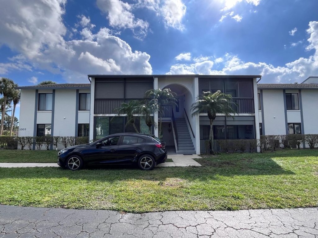 1002 Green Pine Boulevard - Photo 0