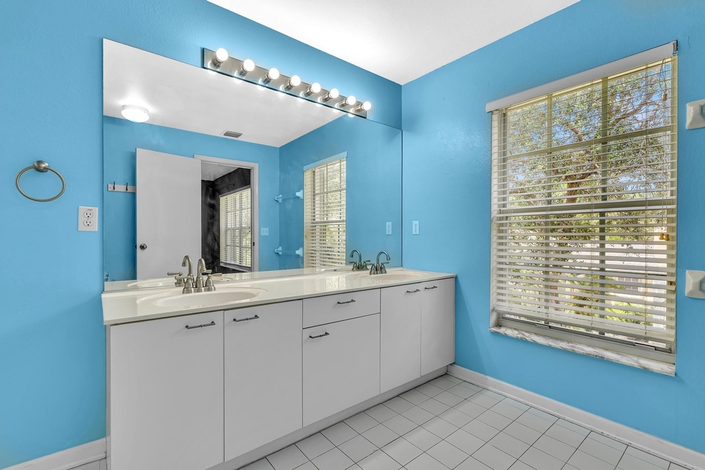 10881 Sea Hibiscus Lane - Photo 33