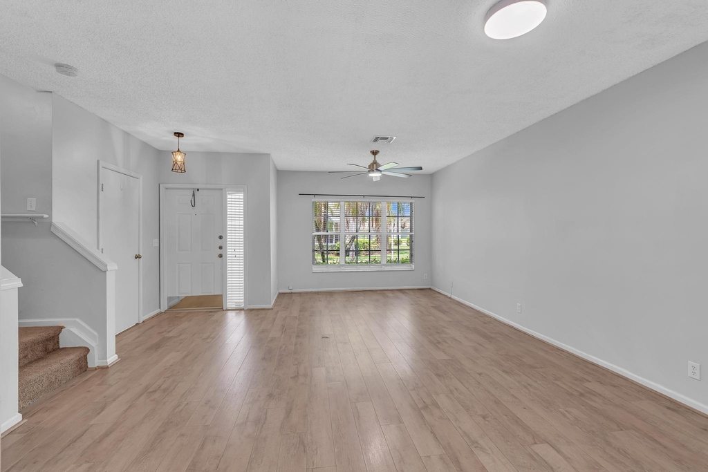 10881 Sea Hibiscus Lane - Photo 4