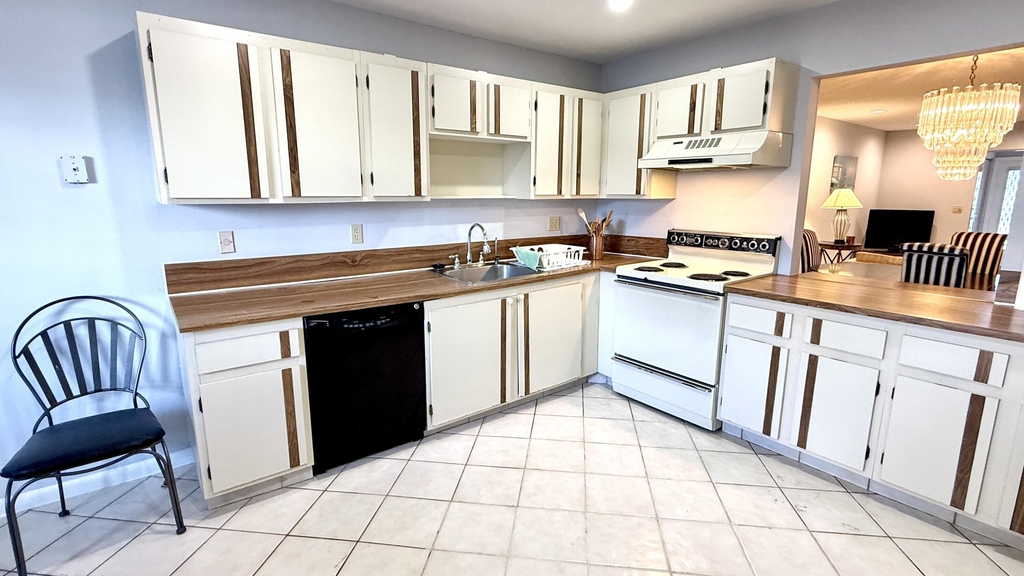 5242 Privet Place - Photo 4