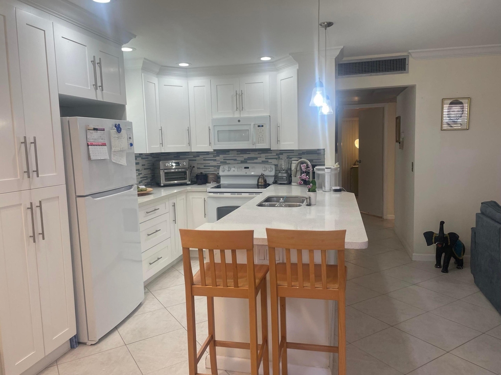 148 Waterford Way - Photo 0